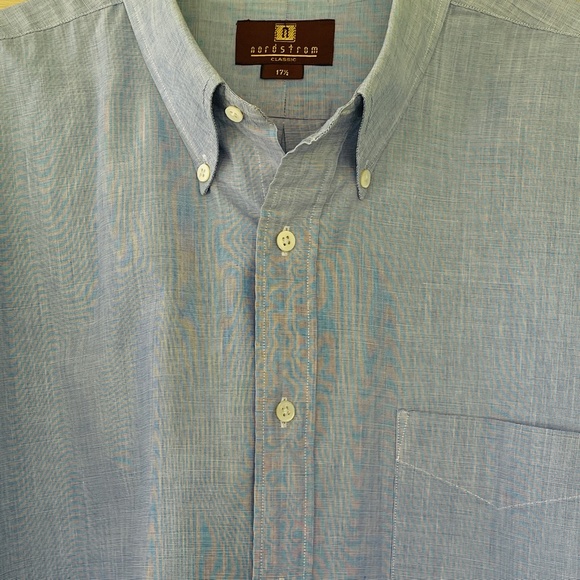 Nordstrom Men’s Classic Blue Chambray Button Down Shirt - Picture 5 of 10